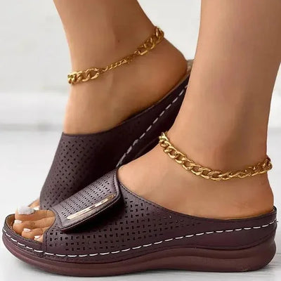 Rowenna - Classic Urban Sandals
