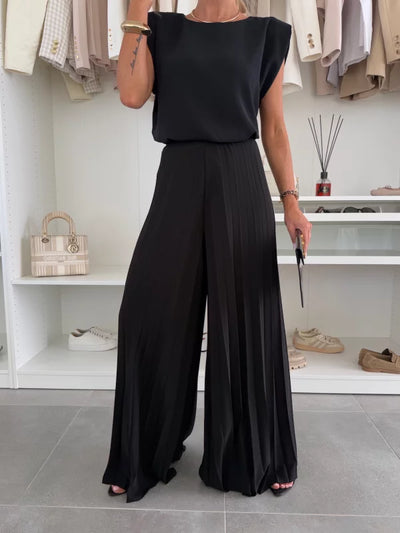 Marian - Elegant Pleated Set